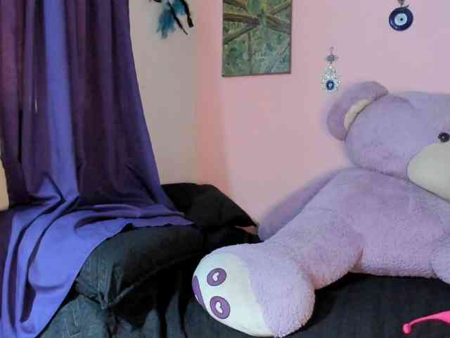 Maddyjhonsson webcam