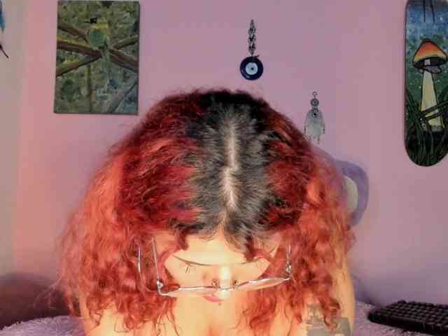 Maddyjhonsson webcam