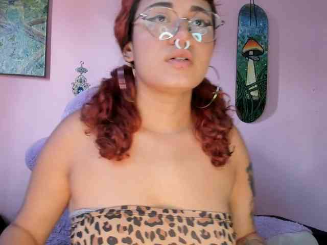 Maddyjhonsson webcam