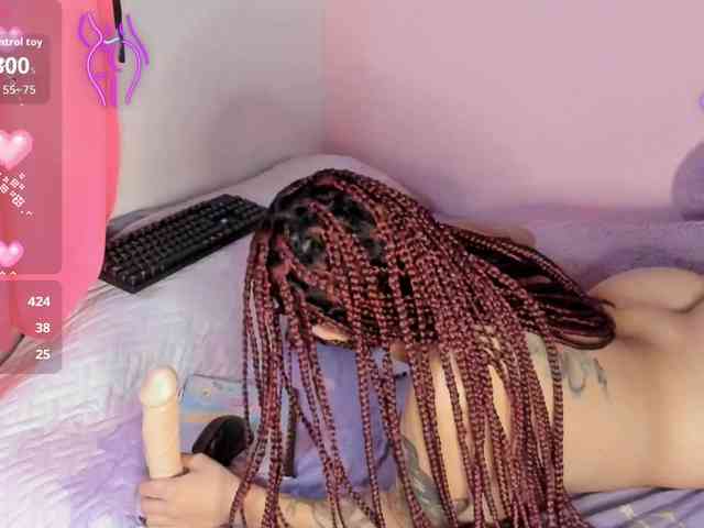 Maddyjhonsson webcam