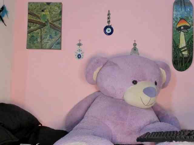 Maddyjhonsson webcam