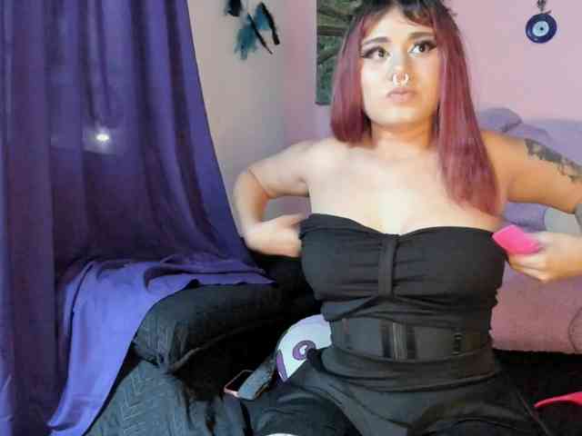 Maddyjhonsson webcam