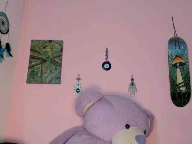 Maddyjhonsson webcam