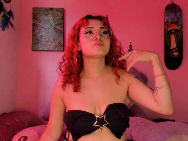 Maddyjhonsson webcam