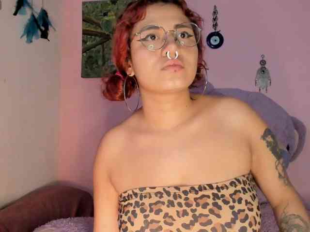 Maddyjhonsson webcam