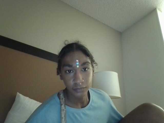 therayerevealed – webcam model profile photo