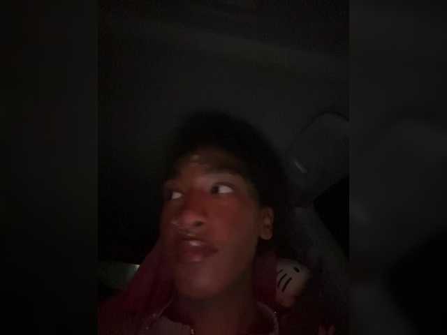 therayerevealed – webcam model profile photo