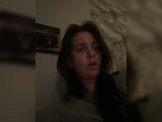 Florensi's BongaCams show and profile