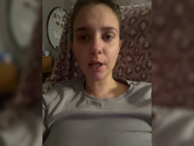 Florensi's BongaCams show and profile