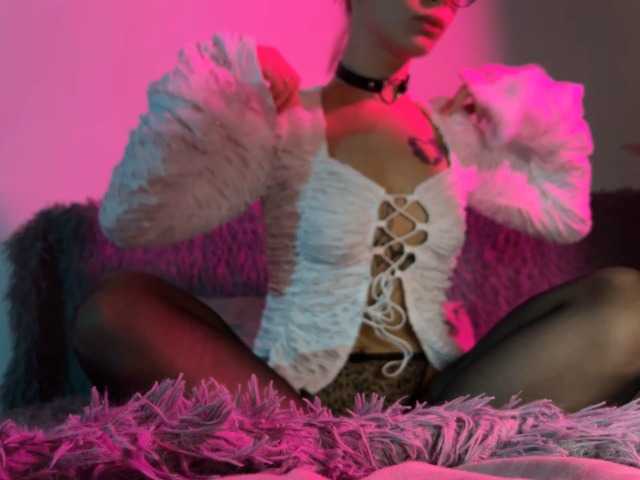 ohhJuicy – webcam model profile photo