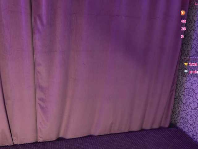 SilvaLune free chat on liveonude