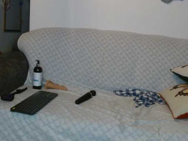 vanessa-aniston's BongaCams show and profile