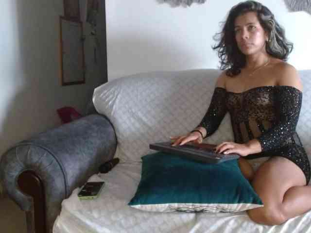 vanessa-aniston webcam