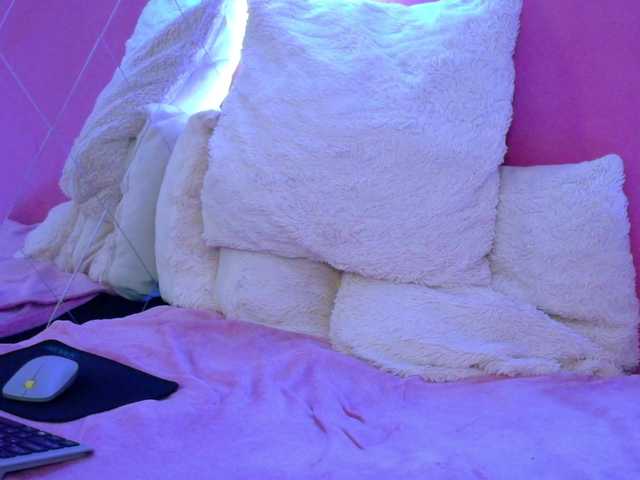 Syiaaa's BongaCams show and profile