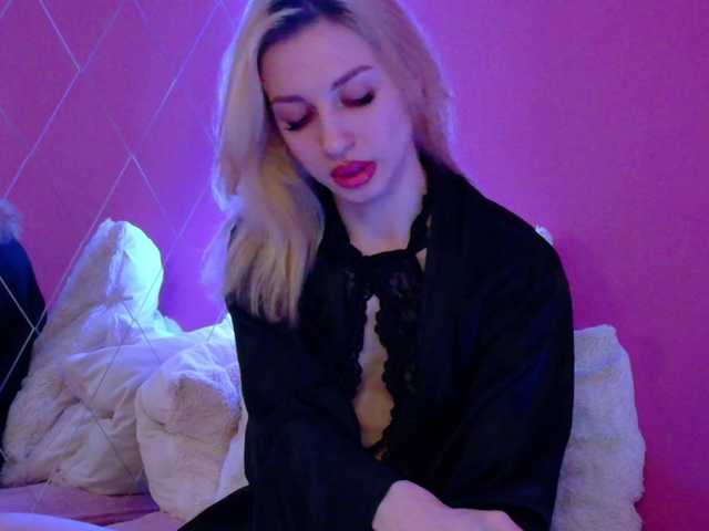 Syiaaa's BongaCams show and profile