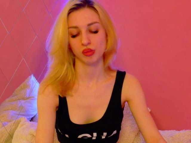 Syiaaa's BongaCams show and profile