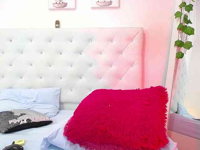 webcam striptease Pixiehott