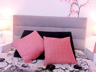 Luna-Rishii Porn Show