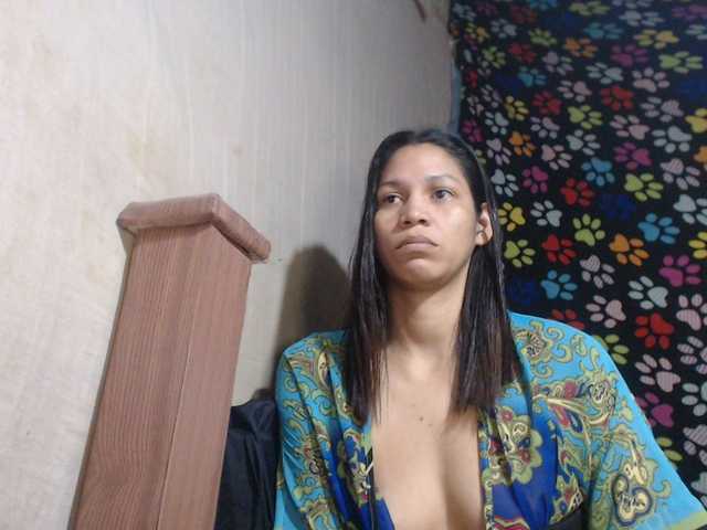 Elizabeth-a's BongaCams show and profile