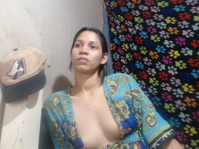 Elizabeth-a's BongaCams show and profile