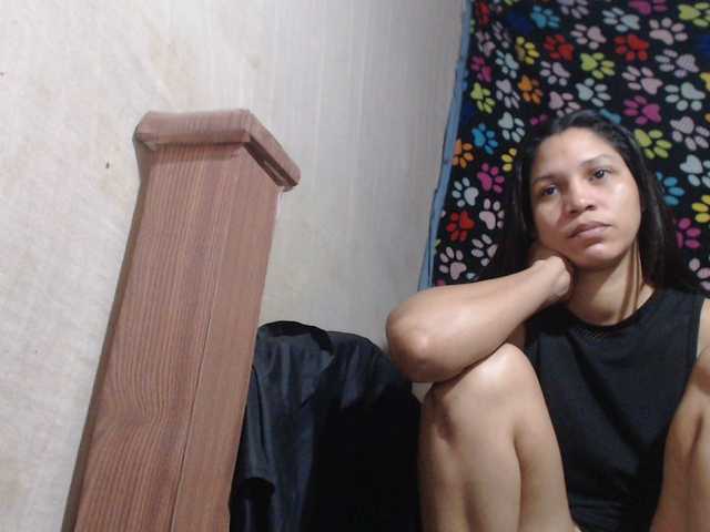 Elizabeth-a's BongaCams show and profile