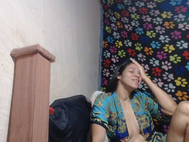 Elizabeth-a's BongaCams show and profile