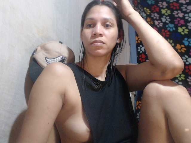 Elizabeth-a's BongaCams show and profile