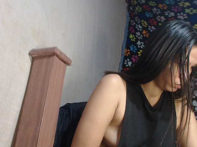 Elizabeth-a's BongaCams show and profile