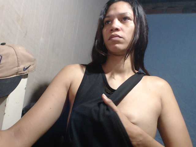 Elizabeth-a's BongaCams show and profile