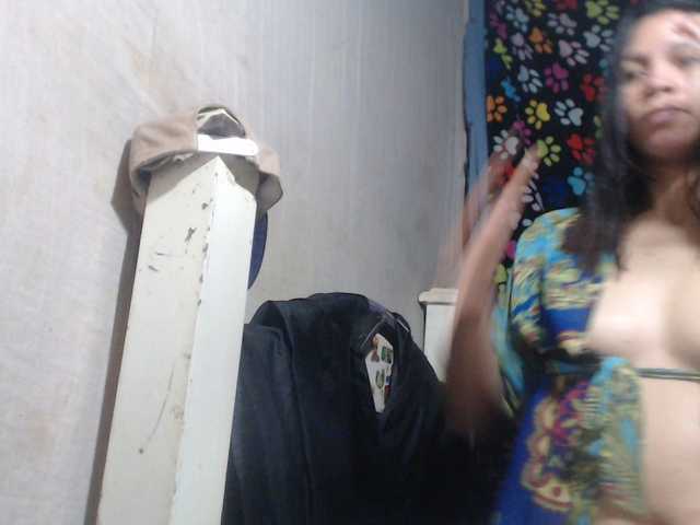 Elizabeth-a's BongaCams show and profile