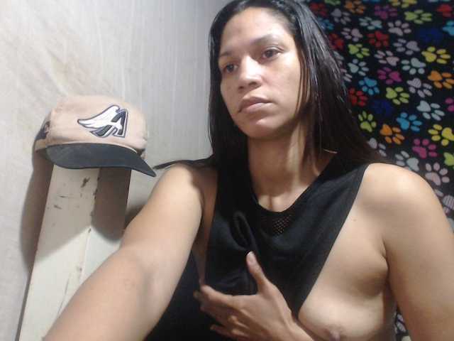 Elizabeth-a's BongaCams show and profile