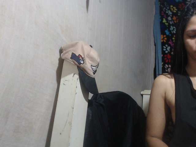 Elizabeth-a's BongaCams show and profile