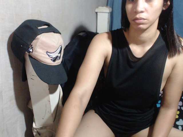 Elizabeth-a's BongaCams show and profile