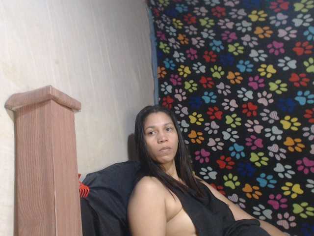 Elizabeth-a's BongaCams show and profile