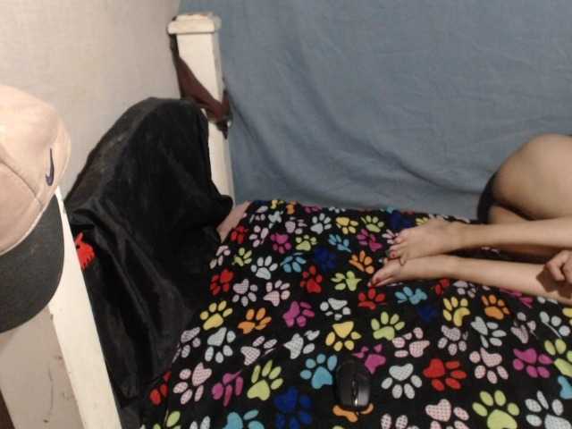 Elizabeth-a's BongaCams show and profile