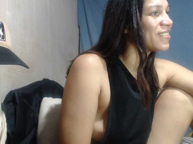 Elizabeth-a's BongaCams show and profile