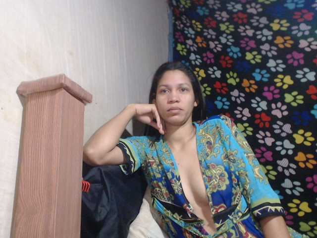 Elizabeth-a's BongaCams show and profile