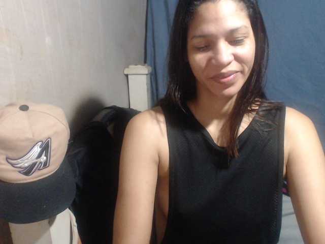 Elizabeth-a's BongaCams show and profile