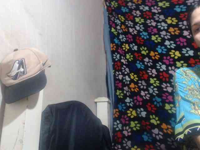 Elizabeth-a Live Webcam on BongaCams