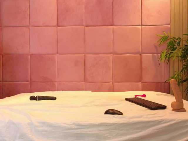 SpicyCarlaXX's BongaCams show and profile