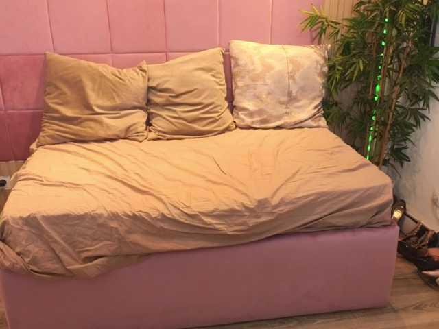 SpicyCarlaXX's BongaCams show and profile