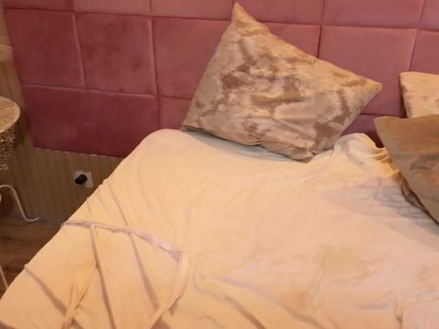 SpicyCarlaXX's BongaCams show and profile