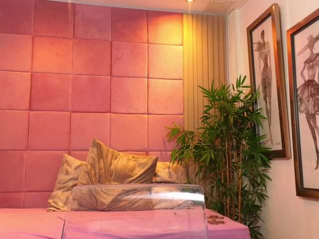 SpicyCarlaXX's BongaCams show and profile