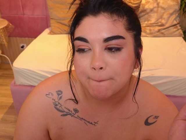 SpicyCarlaXX's BongaCams show and profile