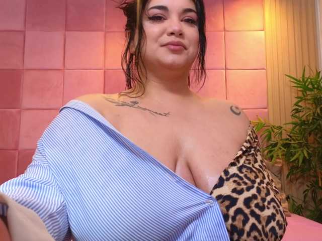 SpicyCarlaXX's BongaCams show and profile