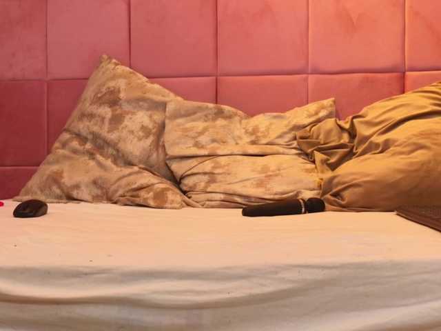 SpicyCarlaXX's BongaCams show and profile