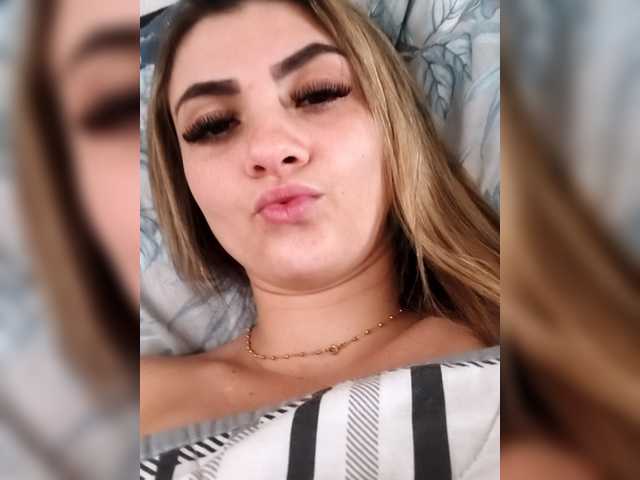 Juliaheitzz from BongaCams is Freechat