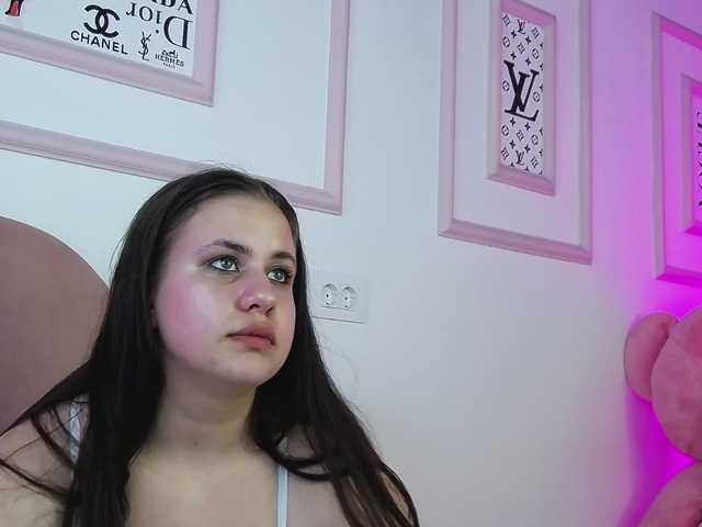 LizzySpark's BongaCams show and profile