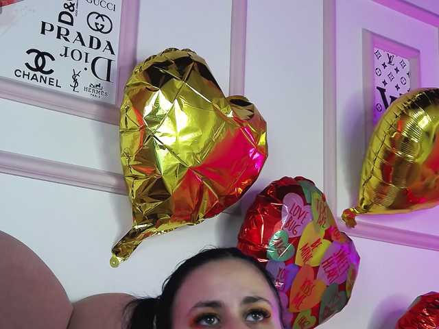 LizzySpark's BongaCams show and profile