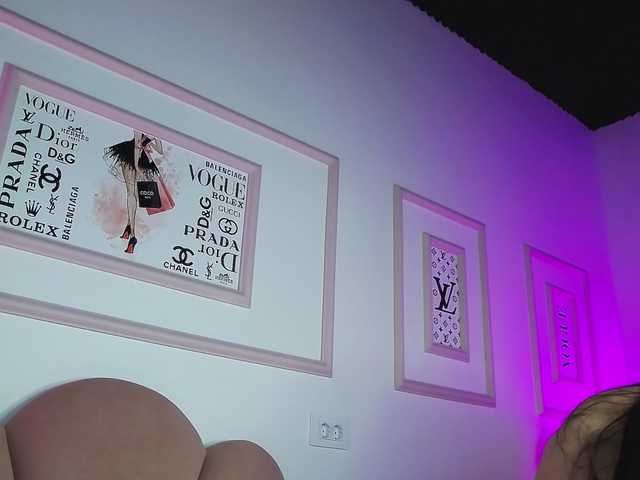 LizzySpark's BongaCams show and profile